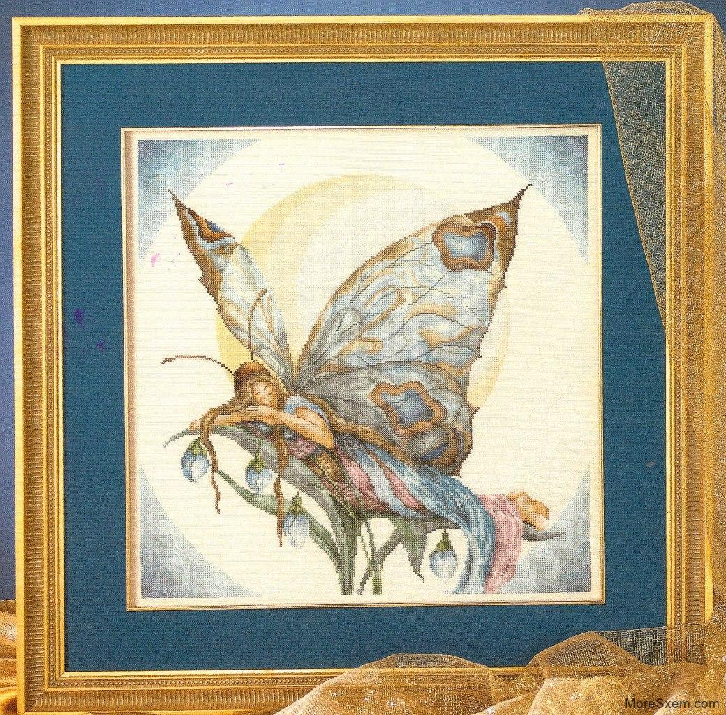 Ночная бабочка-фея